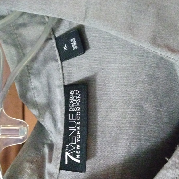 New York and Co Button Down Blouse - Picture 2 of 3